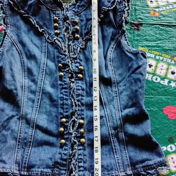 Jean vest size large - Picture 7 of 11